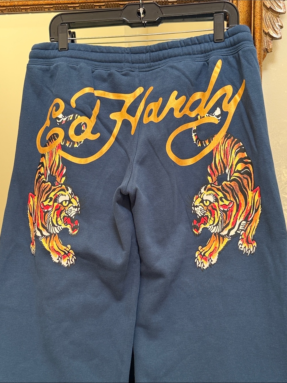 Ed Hardy Boys Blue Drawstring Wide-Leg Sweatpants. Size L.